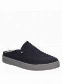 Pantuflas de estilo casual para hombre, hechas para el confort diario en casa.