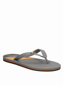 Sandalia de hombre gris, PVC resistente, estilo casual para disfrutar al aire libre.