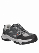 zapato masculino gris, material textil y cuero, versátil para actividades tanto urbanas como al aire libre.