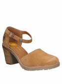 Sandalia camel de cuero, versátil y elegante, ideal para actividades urbanas.