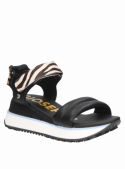 Sandalia casual negra para mujer, cuero, ajuste cómodo con tiras elásticas, perfecta para días soleados.