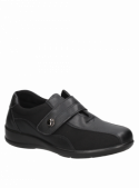 Zapato negro de mujer, 70% cuero, casual y cómodo para jornadas laborales.