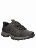 Zapato masculino gris, estilo montañismo urbano, mezcla cuero y textil, funcional para caminatas o uso diario en otoño.