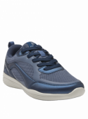 zapatilla azul de mujer con taco plano de 3.6 cm y punta redonda para mayor confort.