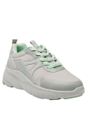 zapatilla gris de mujer, suave y maleable, se adapta a la anatomía del pie.