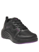 zapatilla negra de mujer con forro textil, proporciona descanso prolongado y maleabilidad.