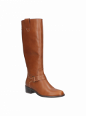 Bota de cuero café para mujer, cómoda y versátil, complementa pantalones ajustados o faldas en eventos casuales.