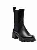 Bota Chelsea negra de cuero para mujer, moderna y sofisticada, ideal para salidas informales o un look de oficina relajado.