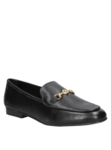 Mocasín de cuero negro para mujer, diseño refinado con adorno dorado, ideal para un look minimalista y chic.