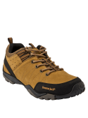 zapatilla de trekking camel para hombre con refuerzos en talón y puntera, asegurando durabilidad y protección en exteriores.