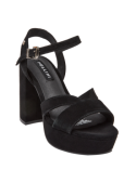 Sandalia negra de cuero con tiras cruzadas, ideal para eventos formales o semi-formales.