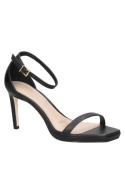 Sandalia negra de cuero para mujer, diseño vanguardista con punta cuadrada y tacón alto, ideal para salidas nocturnas.