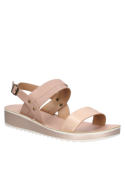 Sandalia rosada con diseño elegante y funcional, ideal para paseos por la ciudad y reuniones casuales en verano.