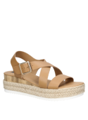 Sandalia de cuero camel para mujer, diseño casual con taco plano de 6 cm y punta abierta.