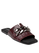 Sandalia Zappa burdeos, diseño contemporáneo en cuero, punta abierta.