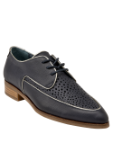 Zapato de cuero azul para mujer, versátil para oficina y ocasiones especiales.