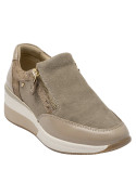 zapatilla beige casual de mujer en cuero gamuzado, ideal para uso diario con diseño moderno y juvenil.