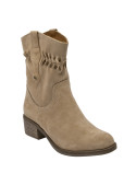 Botín beige de cuero gamuzado para mujer, estilo casual, con taco bloque de 5 cm y caña de 18 cm.