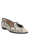 Calzado de cuero pitón para mujer, mocasín con detalles clásicos de borlas y ribete, versátil para ocasiones pulidas.
