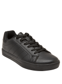 calzado escolar negro unisex, material sintético, ideal para niños en actividades escolares