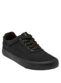 Calzado colegial negro de estilo urbano para niño, con cordones y ojales metálicos, perfecto para actividades cotidianas.