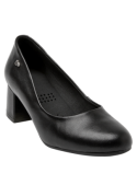 Calzado de cuero negro para mujer, diseño minimalista y versátil, ideal para combinar con trajes o vestidos casuales.