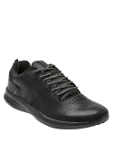 Calzado casual negro para hombre, estilo athleisure, cuero/textil, ideal para caminar cómodamente largas distancias.