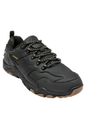 Zapatilla negra masculina para actividades al aire libre, con suela gruesa y patrones de agarre para terrenos irregulares.