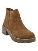 Botín camel de mujer estilo chelsea, cuero gamuzado, elástico lateral para ajuste cómodo, suela de goma robusta.