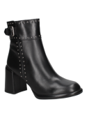 Botín de cuero negro con estilo sofisticado y moderno, ideal para completar un conjunto audaz en cenas informales.
