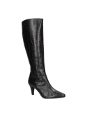 Bota casual de cuero negro, sofisticada y moderna, inspirada en la moda femenina actual.