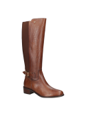 Bota de cuero café para mujer, estilo moderno y chic con hebilla decorativa, perfecta para otoño e invierno.