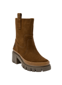 Botín chunky de cuero gamuzado camel para mujer, versátil para paseos urbanos o salidas informales.