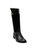 Elegante bota negra de mujer, con tacón bajo y ancho, perfecta para estilos casuales y semi-formales, sin adornos.