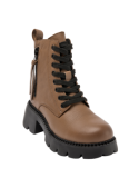 Botín de cuero café con suela gruesa chunky, cierre de cordones y lateral, perfecto para un look casual y relajado.