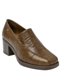 Zapato casual de cuero café, diseño femenino con punta cuadrada y altura de caña de 5.7 cm.