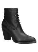 Moderno botín negro de cuero para mujer, detalles de tachas y puntera afilada, versátil para ocasiones formales e informales.