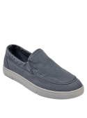 zapatilla azul de hombre en canvas premium, combinando estilo y comodidad.