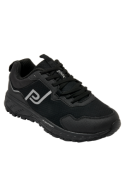 calzado negro con taco plano de 4 cm y suela de excelente agarre