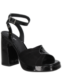 Sandalia negra de cuero para mujer con taco bloque de 10.5 cm y diseño de punta abierta.
