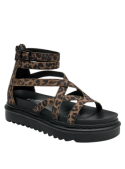 Elegante sandalia de cuero con diseño animal print, ideal para un look casual en días cálidos.
