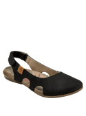 Sandalia de cuero negro para mujer con diseño semi-cerrado y correa ajustable, perfecta para un estilo casual y elegante.