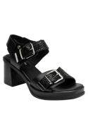Elegante sandalia de cuero negro para mujer, ideal para el verano.
