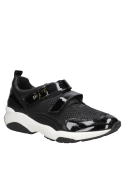 zapatilla negra casual de mujer Pollini C101, perfecta para outfits modernos y juveniles