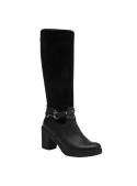Bota de cuero negro para mujer con correa y hebillas, diseño versátil para atuendos casuales y formales.