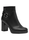 Botín negro de cuero para mujer, diseño casual con textura lisa y detalles acanalados en el tobillo, elegante y moderno.