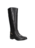 Bota elegante de cuero negro con suela moderada y detalles distintivos, adecuada para uso prolongado.