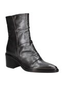 Botín casual de cuero color acero para mujer, con punta ligeramente angulada para un look refinado.