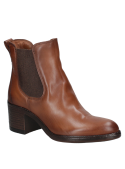 Botín Chelsea café de cuero para mujer con elástico lateral y tacón medio cuadrado, ideal para estilo formal o casual.