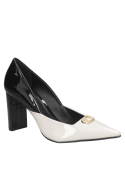 Zapato de charol blanco para mujer, con tacón alto y grueso, ideal para eventos formales.